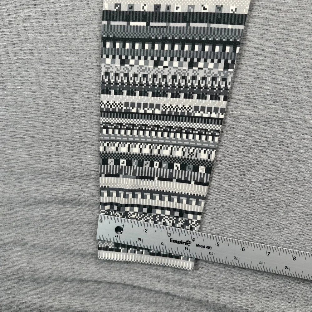 Nike Pro Dri-FIT Leggings Womens M Black Grey Pixelated Geometric Compression